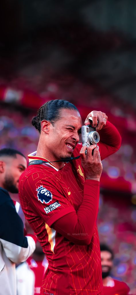 Virgil Van Dijk Aesthetic, Virgil Van Dijk Wallpaper 4k, Van Dijk Wallpaper, Liverpool Fc Wallpapers, Liverpool Fc Team, Liverpool Football Club Wallpapers, Sports Edits, Soccer Drawing, Milan Football