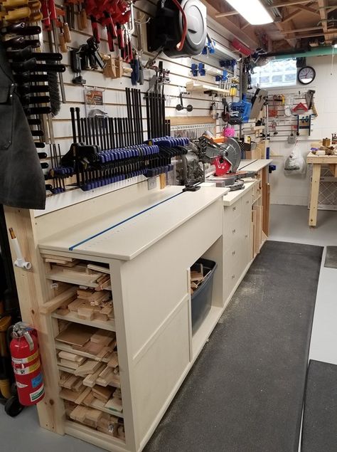 Shop Hacks, Miter Saw Station, Garage Workbench Plans, Garage Workshop Layout, Saw Station, Garage Workbench, Garage Workshop Organization, Workshop Layout, Workbench Plans Diy