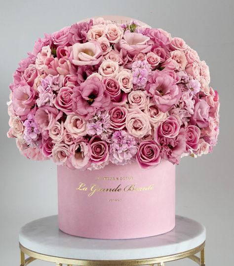 Transform any occasion into something truly special with our bright pink coloured bloom La Grande Beaute box. Featuring a mix of pink roses, spray roses, eustomas and lilacs, this beautiful arrangement is an effortless way to warm the heart! Available for Luxury London Flower Delivery Forever Flower Bouquets, Pink Flower Arrangements, Flowers London, Luxury Flower Bouquets, Fresh Flower Delivery, Forever Flowers, Fresh Flowers Arrangements, Beautiful Flower Arrangements, Fresh Cut Flowers