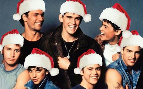 Have a very Merry Greaser Christmas Greaser Girl, Merry Chrysler, The Outsiders Imagines, Outsiders Movie, The Outsiders Cast, Stay Gold Ponyboy, The Outsiders Greasers, Dallas Winston, The Outsiders 1983