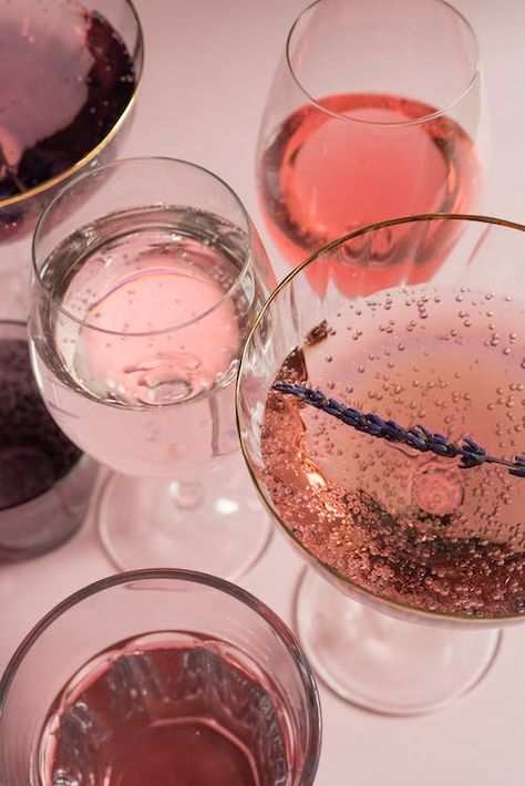 Pjs And Prosecco, Girls Night Cocktails, Sparkling Wine Glasses, Colored Wine Glasses, Aesthetic Drinks, Wine Variety, Happy Hour Cocktails, Rosé Aesthetic, Bachelorette Party Bride