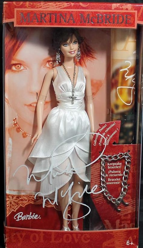 Celebrity Barbie Dolls, Martina Mcbride, Barbie Bridal, Barbie Collector Dolls, Barbie Accessories, Ken Doll, Barbie I, Doll Photography, Vintage Barbie Dolls