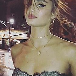 Taylor Hill Style, Model Gif, Tiger Tails, Camila Morrone, French Girl Chic, Taylor Marie Hill, Cindy Kimberly, Taylor Hill, Beauty Goals