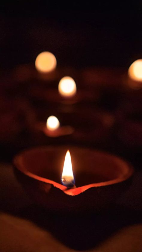 Diwali Diyas Aesthetic, Deepam Images, Diyas Images, Diya Images, Diya Wallpapers Hd, Diya Images Hd, Diwali Diya Photography, Candle Hd Wallpaper, Candles Aesthetic Dark Wallpaper