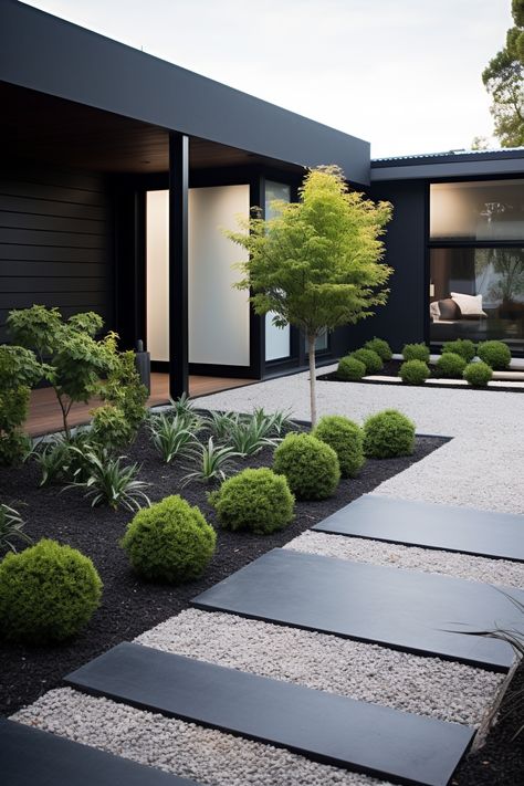 40+ Modern Front Yard Landscaping Ideas for Max Curb Appeal Side Gardens, Modern Front Yard Landscaping Ideas, Modern Front Yard Landscaping, Courtyard Landscaping, Modern Front Yard, Arizona Landscape, Gardening Projects, Front Garden Design, Modern Backyard Landscaping