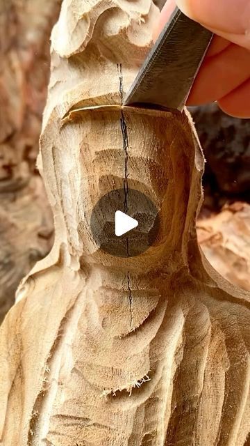 Sculpt Artwork on Instagram: "🪵👏🏻 Follow us @sculpt_artwork  📩 Features & Promos via DM  #sculpt_artwork #woodsculpture #portraitsculpture #woodart #woodcarving #woodburning #woodturning #sculpturestudio  ⚖️ All posts adhere to all rules. For copyright concerns, please DM us." Wood Sculpture Art Abstract, Wood Carving With Dremel, Wood Sculpture Ideas, Sculpture Dremel, Art Sculpture En Bois, Sculpting Face, Unique Wood Carving, Wood Carving Art Sculpture, Wood Sculpture Art