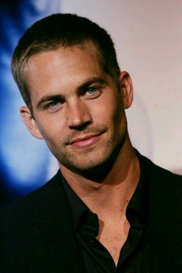 paul walker . Paul Walker Movies, Brian Oconner, Fast And Furious Actors, Paul Walker Pictures, Paul Walker Photos, The Perfect Guy, Paul Walker, The Boy Is Mine, Hollywood Actor