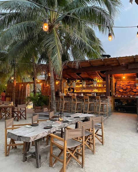 Casa las Tortugas is home. It was built as a family home with its doors always open to welcome friends and guests… | Instagram Beach Bar Ideas, Aesthetic Bars, Jeju Cafe, Man Made Beach, Luxury Restaurant Interior, Food Park, Luxury Restaurant, Beach Cafe, Farm Kitchen