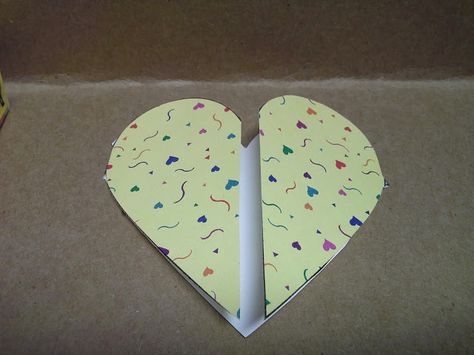 Foldable Heart Card, Simple Greeting Card, Valentine Paper Crafts, Valentine Paper, Foldable Card, Heart Card, Greeting Card Template, Shaped Cards, Heart Cards