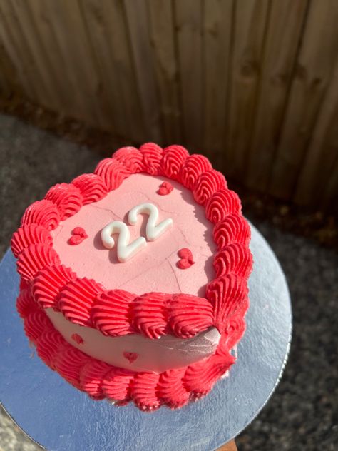 Love heart Heart Smash Cake, Valentines First Birthday Cake, Heart Shaped Smash Cake, 20th Birthday Heart Shaped Cake, Small Heart Cakes Valentines Day, Pink Love Heart Cake, Valentine’s Day First Birthday Cake, Pink Love Heart Birthday Cake, Valentines Cakes And Cupcakes