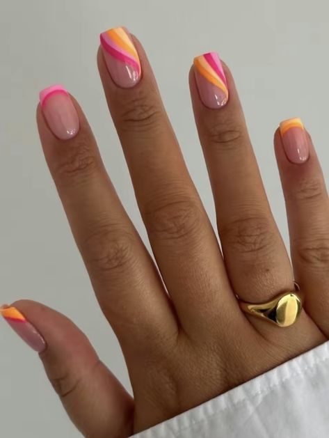 Peach Nails, Simple Gel Nails, Summery Nails, Makijaż Smokey Eye, Cute Gel Nails, Short Acrylic Nails Designs, Short Nail Designs, Neon Nails, Beach Nails