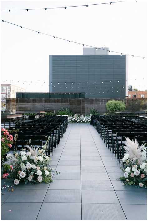 City Wedding Ceremony, Rooftop Wedding Ceremony Night, Rooftop Garden Wedding, Rooftop Ceremony, Rooftop Wedding Reception Night, Rooftop Ceremony Decor, Rooftop Wedding Ceremony Decor, No Wedding Party, Wedding Rooftop