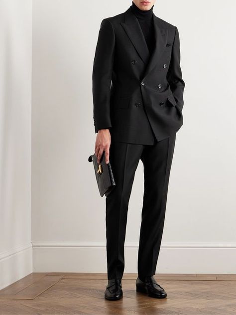 Discover 2024's Top 18 Suits Men Ideas: Embrace Elegance with Trendsetting Styles Suits Men Fashion, Clarks Wallabees Outfit, Wallabees Outfit, Blue Striped Suit, Wedding Suits Men Black, Formal Suits Men, Casual White Sneakers, Black Suit Men, Modern Suits