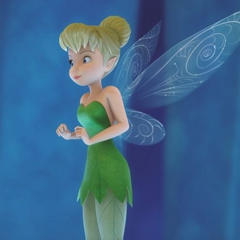 Tinkerbell (the new version) Tinker Bell Cosplay, Tinkerbell Wings, Tinkerbell 3, Secret Of The Wings, Peter Pan Costumes, Tinkerbell And Friends, Wings Drawing, Pixie Hollow, Disney Pixar Movies