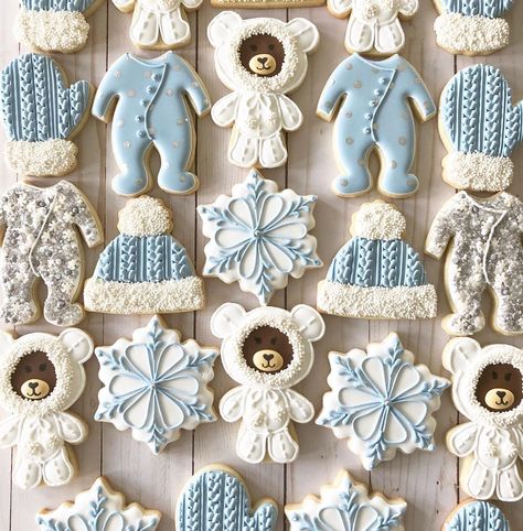 Shipping Cookies, Winter Wonderland Baby Shower, Winter Cookie, Winter Wonderland Party, Christmas Baby Shower, Pretty Cookies, Baby Cookies, Christmas Cookies Decorated, Christmas Sugar Cookies