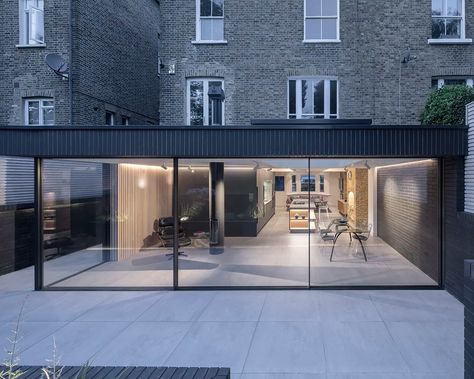 34 Modern Extension Ideas to Inspire Your Project | Homebuilding Brick Extension, Sunken Patio, Flat Roof Extension, Single Storey Extension, Home Organization Ideas, Agricultural Buildings, Roof Extension, Modern Extension, House Extension Design