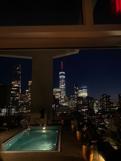 Nyc Penthouse Luxury, Nyc Penthouse Aesthetic, Penthouse Night, New York Penthouse Aesthetic, Nyc Apartment Aesthetic, Penthouse Party, Penthouse Rooftop, Penthouse Aesthetic, Apartment Rooftop