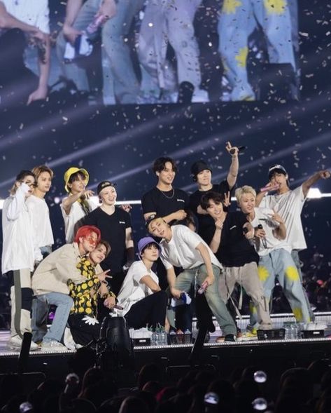 Group Photo, Seventeen, Concert