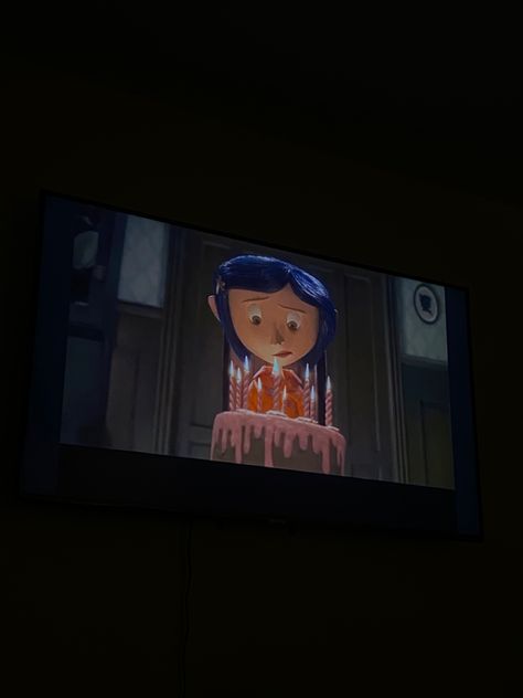 Movie Pictures Aesthetic, Caroline Movie, Themed Movie Night, Movie Night Aesthetic, Coraline Movie, Coraline Aesthetic, Watching A Movie, Coraline Jones, Instagram Gift