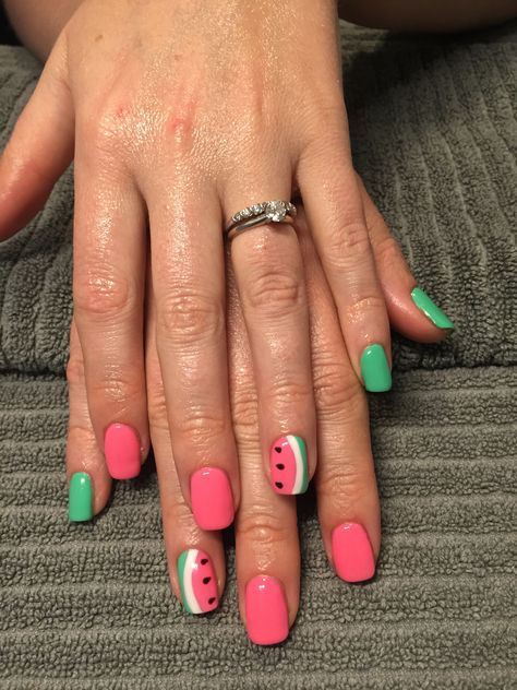 Nails Watermelon Design, Simple Watermelon Nails, Melon Nail Color, Red Watermelon Nails, Funky Bright Nails, Watermelon Design Nails, Gel Nails Watermelon, Watermelon Nail Ideas, Watermelon Almond Nails