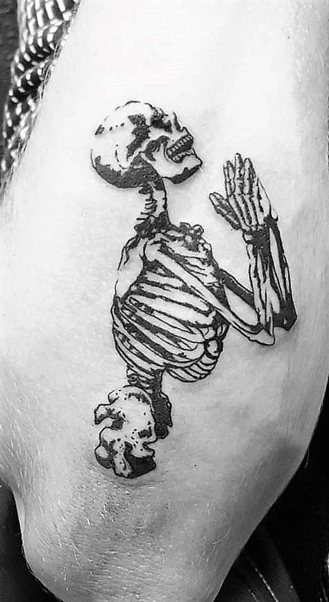 Praying Skeleton Tattoo, Praying Skeleton, Minimalist Tattoo Meaning, Typography Tattoo, Skeleton Tattoo, Skeleton Tattoos, Detailed Tattoo, Modern Tattoos, 1 Tattoo