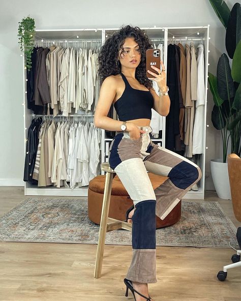 Olivia ♡ on Instagram: “1 or 2? 🤎🖤 @glassons have 20% off everything right now go go go! #spon . . . . . . #curls #curly #curlyhair #curlyhairstyles #curl #3a #2c…” Olivia Calabio, Medium Curls, Casual Dress Pants, Cords Pants, Soft Pants, Summer Fits, Curly Girl, Blouse Outfit, 1 Or 2