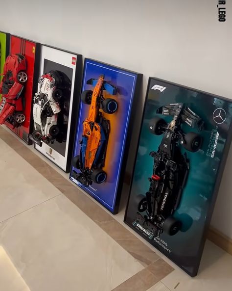 Car Themed Apartment, Lego Cars On Wall, F1 House Decor, F1 Room Decor Ideas, Car Guy Bedroom, Racing Room Decor, Car Guy Room, F1 Bedroom Ideas, F1 Bedroom