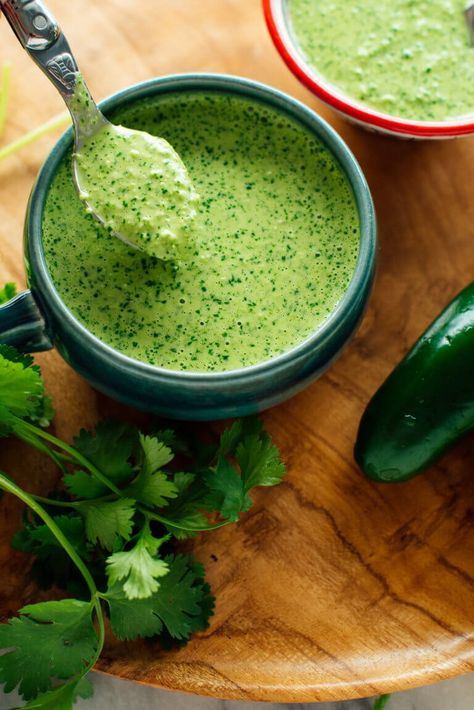 Peruvian Green Sauce, Eggs And Sweet Potato, Grilled Broccolini, Homemade Hot Sauce, Verde Sauce, Cilantro Sauce, Peruvian Recipes, Green Sauce, Raw Vegetables