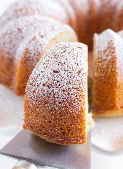 Easy Eggnog Bundt Cake Recipe - Practically Homemade Egg Nog Bundt Cake Recipe, Eggnog Bundt Cake, 5 Flavor Pound Cake, Easy Icing Recipe, Lime Pound Cake, Chocolate Chip Bundt Cake, Eggnog Cake, Banana Bundt Cake, Banana Bundt