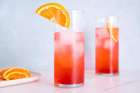 Campari Soda, Campari Cocktails, Easy Mixed Drinks, Campari And Soda, Homemade Liquor, Tonic Recipe, Orange Drinks, Cocktail Bitters, Ipa Beer