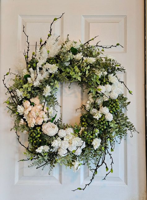 Branchy Wreath – The Mint Julep White Door Wreath, Easter Sunday Decorations, Staging House, White Floral Wreath, Neutral Winter Decor, Easter Church Decorations, Hoop Wreaths, Floral Door Wreaths, Easter Home Decor