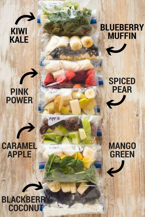 How to make smoothie freezer packs for easy smoothie recipes any time you want!  Get tips for how to make smoothies and how to freeze them for later plus 14 great fruit smoothie recipes. Freezer Smoothie Packs, Freezer Smoothies, Smoothies Vegan, Resep Smoothie, Freezer Packs, Breakfast Low Carb, Overnight Oat, Smoothie Packs, Smoothie Prep