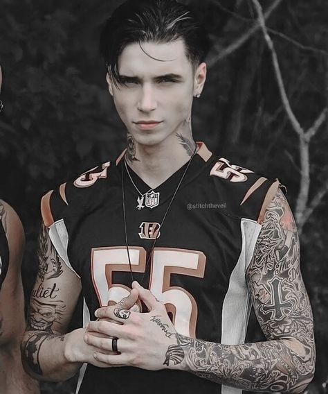 This week went by so quickly #andyblack #andysixx #blackveilbridesfamily #bvbarmy #restitchthesewounds #legionoftheblack #ghostofohio… | Instagram Andy Biersak, Tattoo Music, Andy Sixx, Ronnie Radke, Andy Black, Andy Biersack, Of Mice And Men, Veil Brides, Black Veil Brides