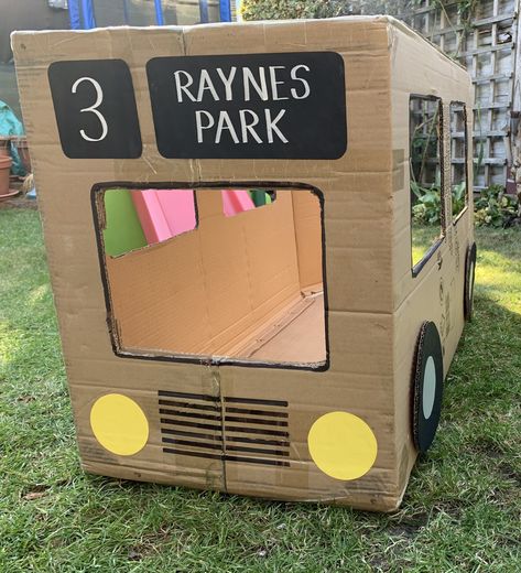 Bus Cardboard Box Diy, Cardboard Box School Bus, Cardboard School Bus, Bus Cardboard, Cardboard Box Crafts For Kids, Cardboard Bus, Diy Toddler Toys, Cardboard Box Car, Cardboard Cat House