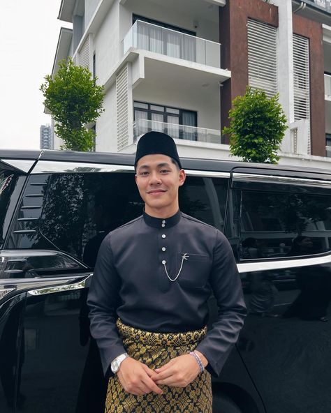 Nadhir Nasar With Baju Melayu, Prince Mateen, Bridal Hijab Styles, Baju Kahwin, Bike Aesthetic, Wedding Dress Outfit, Music Event, Elegant Dress, Boy Fashion