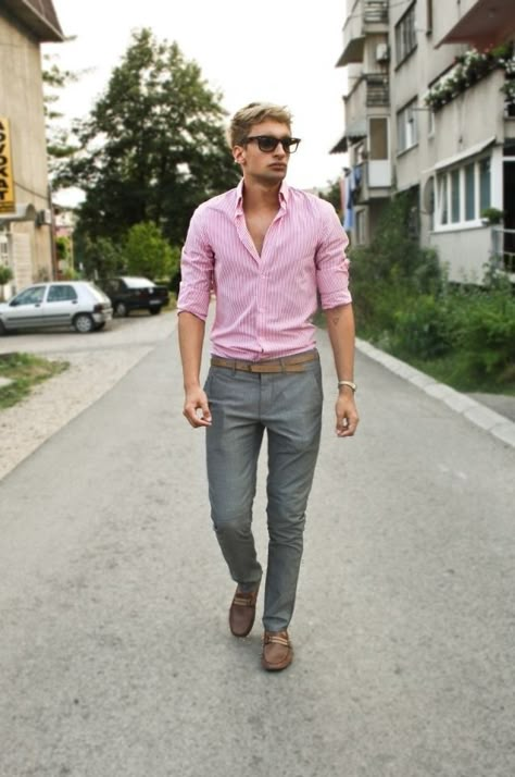 Pink shirts, gray pants, and brown accessories make for a good, bolder____ Pink Shirt Outfit, Pink Shirt Men, Pink Pants Outfit, Grey Pants Outfit, Grey Pants Men, Shirt Outfit Men, Color Shoes, Mens Fashion Blog, Pink Men