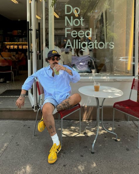 Sunday moments in West Village ☀️ Urban Fits Men, Colorful Man Outfit, Mexico Outfits Men, Mens Shorts Fashion, Shorts Outfit Men, Summer Style Men, Mens Fashion Aesthetic, Mens Summer Fashion, Bleached Hair Men