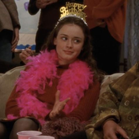 Rory Gilmore Birthday, Gilmore Birthday, Gilmore Girls Aesthetic, Oy With The Poodles Already, Oy With The Poodles, The Gilmore, Gilmore Girl, Alexis Bledel, Stars Hollow