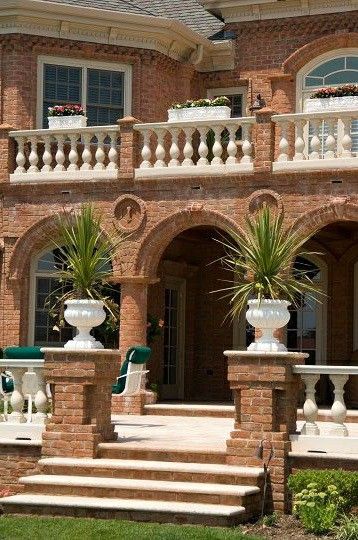 House Brick, Brick Decor, Brick Arch, Brick Art, Classic House Exterior, Fire Places, Classic House Design, House Arch Design, Brick Exterior House