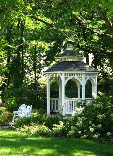 White Gazebo Aesthetic, Gazebo With Flowers, Gazebo Tea Party, Home Gazebo, Halloween Gazebo Decorations, Vintage Garden Party Aesthetic, Aesthetic Gazebo, Cottage Gazebo, Gazebo Aesthetic