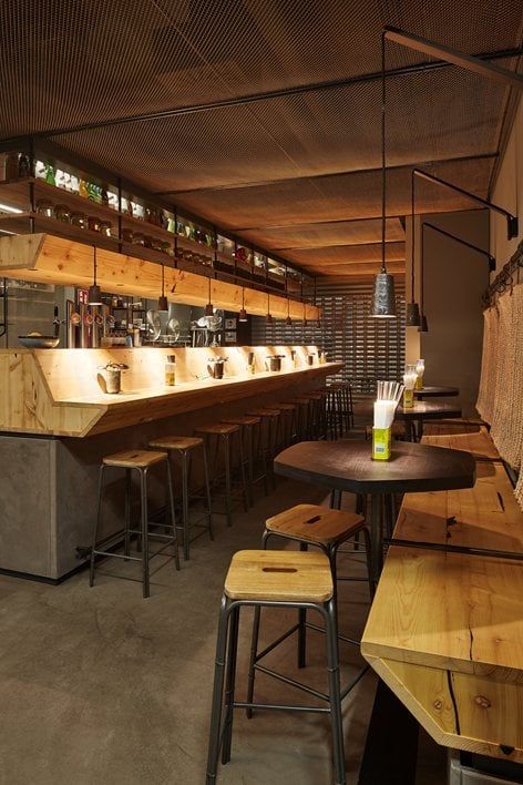 Mochi Ramen Bar | Christian Prasser Restaurant Counter Design, Japanese Restaurant Design, Restaurant Counter, Noodle Restaurant, Bar Counter Design, Japanese Bar, Ramen Bar, Ramen Restaurant, Coffee Restaurants