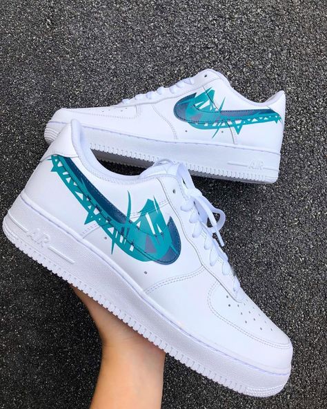 Simple Air Force 1 Custom Check more at https://danielcustoms.com/product/simple-air-force-1-custom-2/ Flowers Anime, Nike Gym Shoes, Diy Sneakers, Doodle Design, Air Force 1 Custom, Sneaker Lovers, Personalized Shoes, Custom Air Force 1, Air Force One