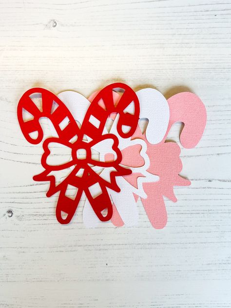 Free Layered Candy Cane SVG - Like Love Do Candy Cane Svg, Christmas Clipart Free, Canes Decor, Christmas Gift Packaging, Christmas 3d, Christmas Craft Projects, Christmas Paper Crafts, Christmas Coasters, Christmas Card Crafts