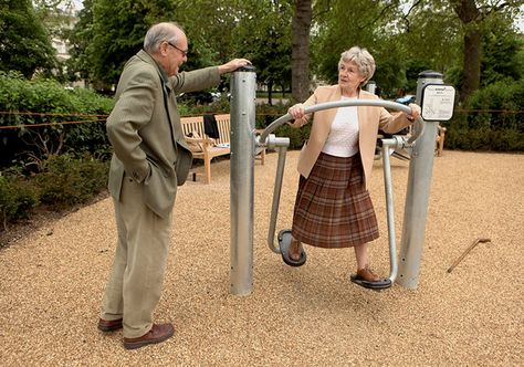 Fitness Equipment Design, Adult Playground, Outdoor Fitness Equipment, Exercise Machine, Senior Health, Senior Fitness, Senior Citizen, Healthy Aging, Old Age