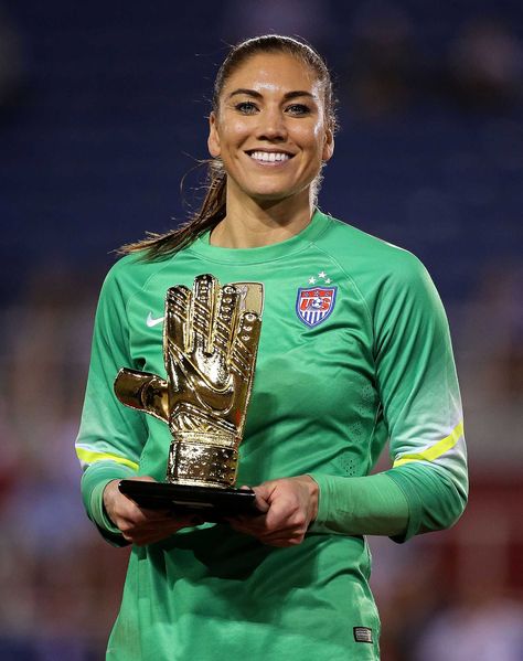 Soldier Field, Madrid, Hope Solo, Alex Morgan Soccer, Soccer Girl Problems, Women's Soccer Team, Manchester United Soccer, Cristiano Ronaldo Lionel Messi, Barcelona Soccer