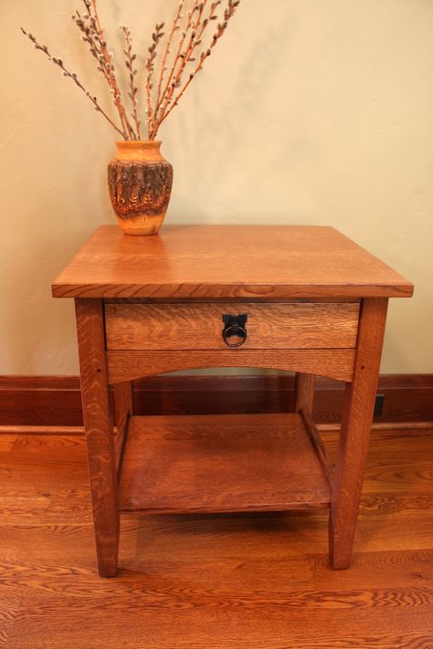 Mission Style End Table Mission Style End Tables, Craftsman Style Interiors, Style End Table, Mission Furniture, Woodworking Inspiration, Mission Style, Craftsman Style, Little Houses, Side Tables