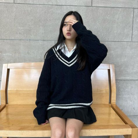 Tracy Sohn, Softgirl Outfits, School Uniform Fashion, School Uniform Outfits, Cute Outfits For School, Uniform Fashion, 여자 패션, Really Cute Outfits, Korean Outfits