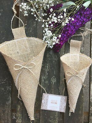 Empty Hessian Flower Sack Decoration. Create stunning venue decorations with minimal effort with these hessian flower holders/sacks. Simply fill with your choice of flowers and tie to church pew ends, gates, pallets or chairs. Pew Markers For Wedding, Small Church Wedding Decorations, Church Pew Wedding Decorations, Church Pew Flowers, Wedding Chair Decorations Diy, Rustic Church Wedding, Church Pew Decorations, Hessian Flowers, Pew Decor