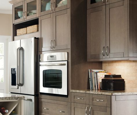 Thomasville - Find Your Style - Lakefield Maple Gypsum and Pebble Thomasville Cabinets, Thomasville Cabinetry, Casual Kitchen, Cabinet Styles, Kitchen Remodel Idea, Door Styles, Wine Storage, Find Your Style, Neutral Tones