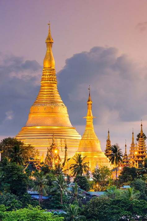 Myanmar Pagoda, Myanmar Places, Myanmar Culture, Vintage Myanmar, Naypyidaw, Thailand Temples, Best Cruise Lines, Shwedagon Pagoda, Fall Photo Shoot Outfits